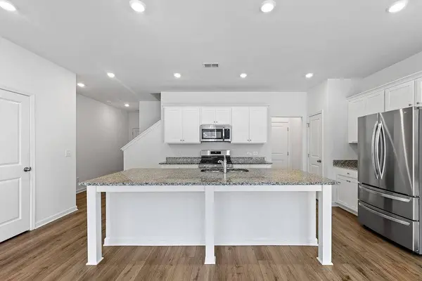 2749 Lou Lou LN, Buford, GA 30519