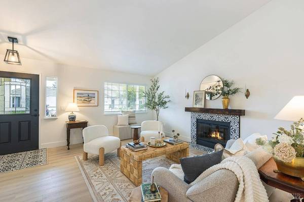 487 Quince ST, Windsor, CA 95492