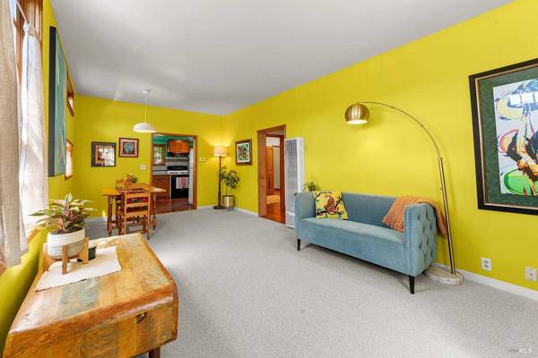 309 Hendley ST, Santa Rosa, CA 95404