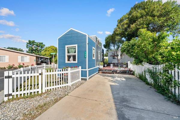 129 Katherine PL 59, Windsor, CA 95492