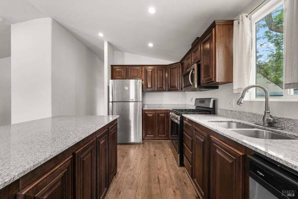 3145 Clare AVE, Santa Rosa, CA 95403