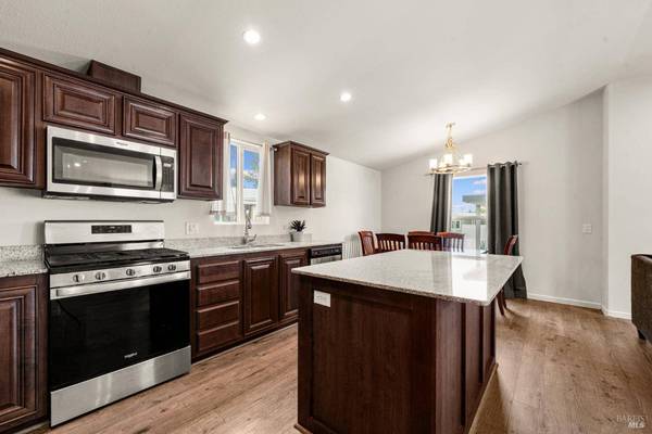 3145 Clare AVE, Santa Rosa, CA 95403