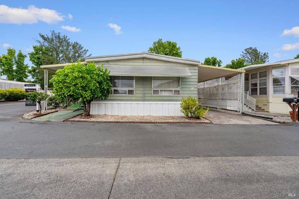 8166 Willow ST, Windsor, CA 95492