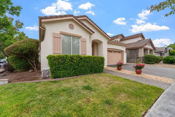 1284 Eagle DR, Windsor, CA 95492