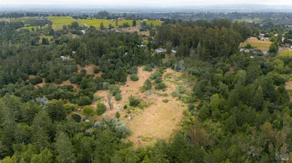 2750 Burnside RD, Sebastopol, CA 95472