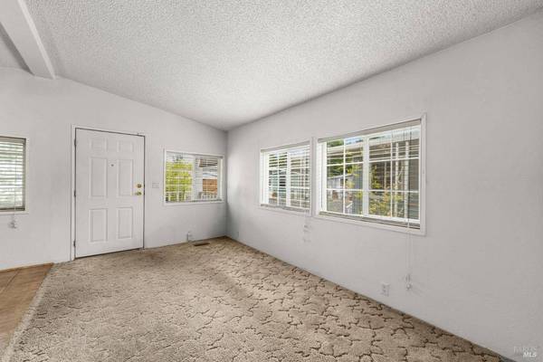 4691 Circle DR, Santa Rosa, CA 95409