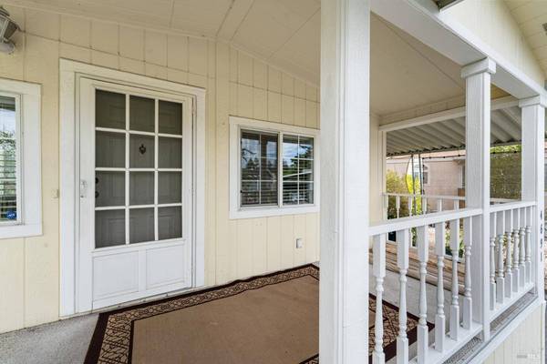 4691 Circle DR, Santa Rosa, CA 95409
