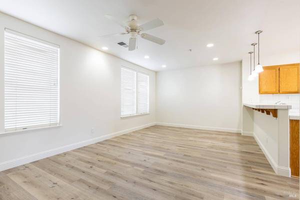31 Johnson ST, Windsor, CA 95492