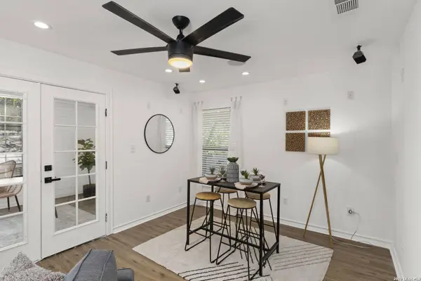 334 Karen Ln, San Antonio, TX 78209