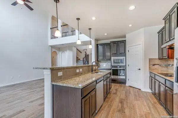 6923 Comanche Cougar, San Antonio, TX 78233