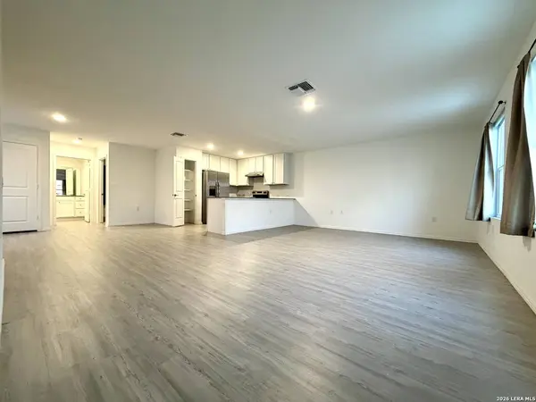 1123 JANZEN RD, San Antonio, TX 78221