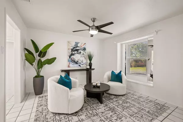 501 Eagle Drive, Bedford, TX 76021