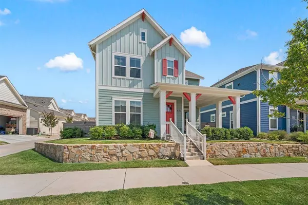 8716 Bridge Street, North Richland Hills, TX 76180