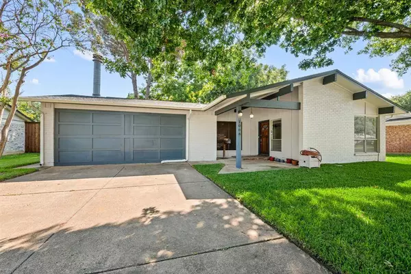 1008 Fayette Drive, Euless, TX 76039