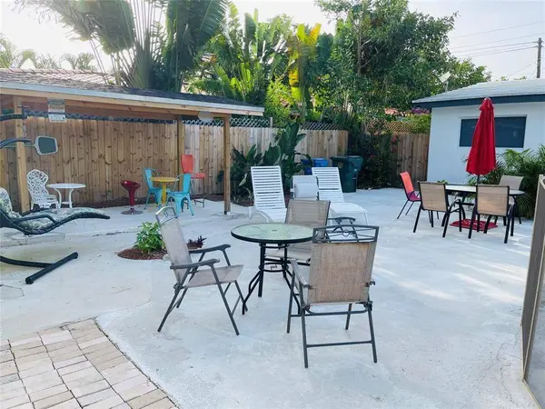 684 NE 37th ST #3, Oakland Park, FL 33334