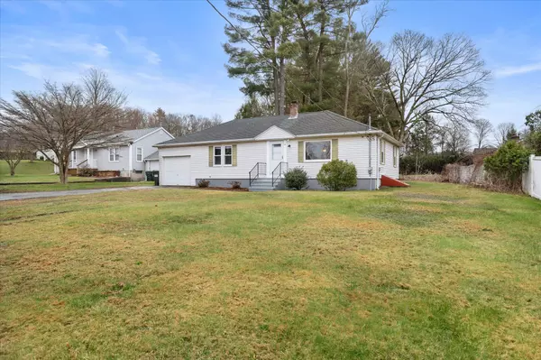 Webster, MA 01570-2119,6 Pinehurst Dr