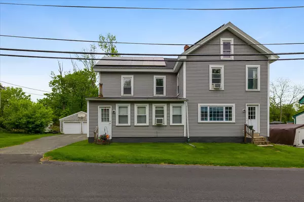 Brookfield, MA 01506-1647,9 Green St