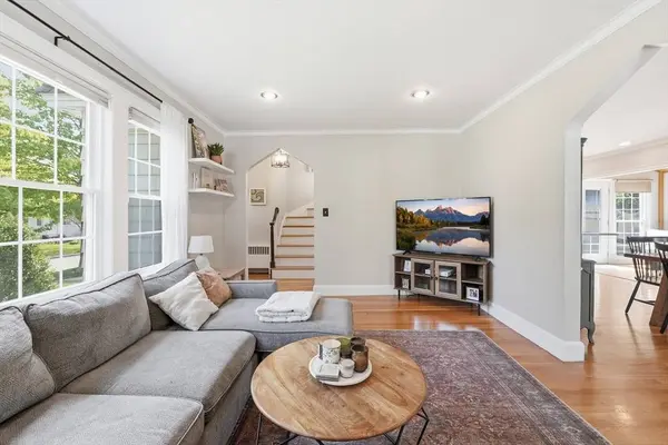 16 Bay State Road, Worcester, MA 01606