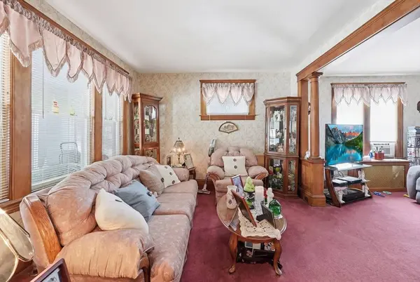 20 Lamar Ave, Worcester, MA 01604
