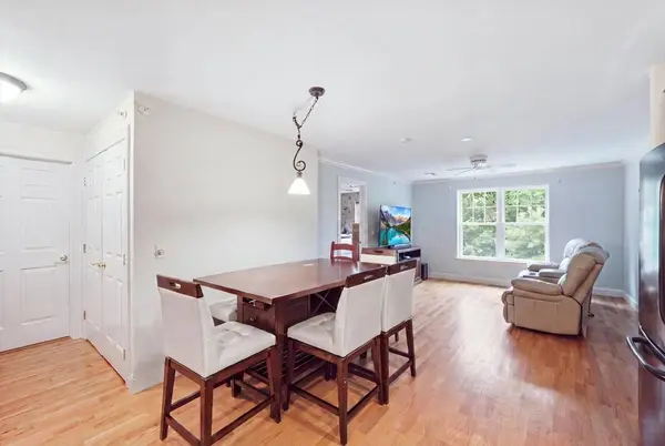 7 Crescent Way #306, Sturbridge, MA 01518