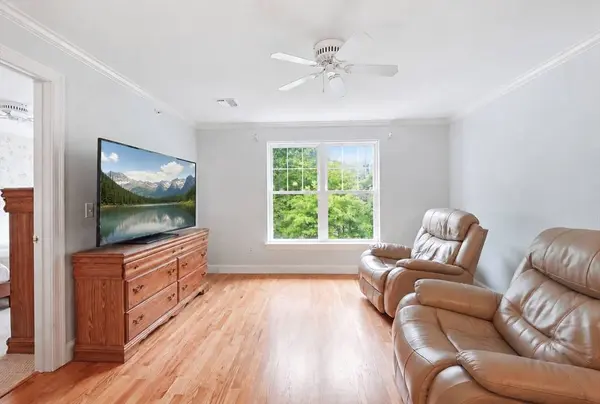 7 Crescent Way #306, Sturbridge, MA 01518