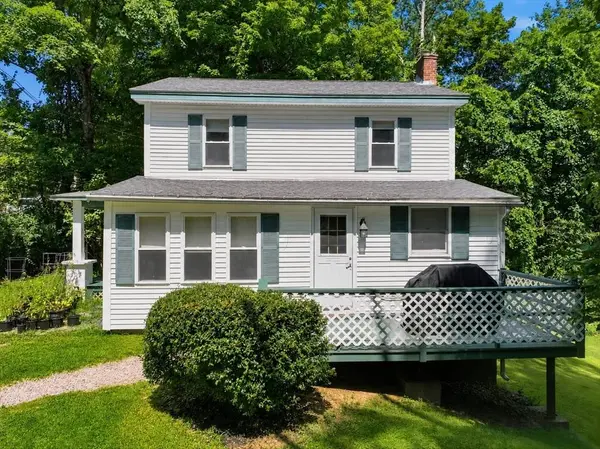 18 Fiske Hill Rd, Sturbridge, MA 01566
