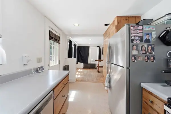 18 Fiske Hill Rd, Sturbridge, MA 01566