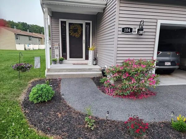 104 Jessica Ln, Killingly, CT 06241-2249