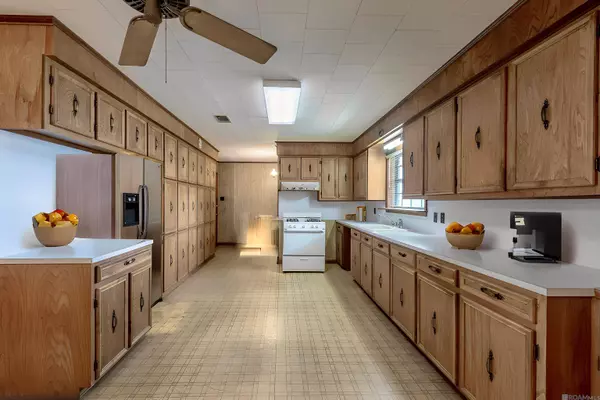 60245 Bayou Rd, Plaquemine, LA 70764