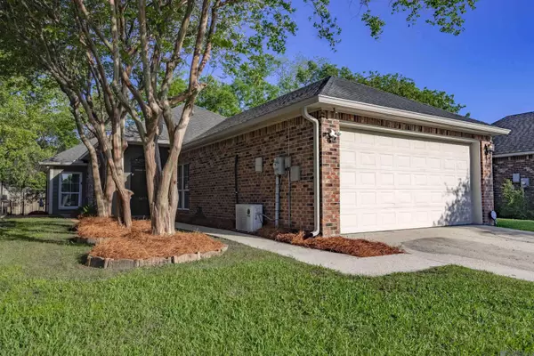 5659 Arialo Dr, Baton Rouge, LA 70820