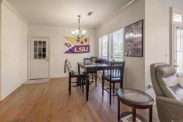 5267 Eastbay Dr, Baton Rouge, LA 70820