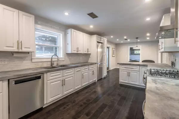 8920 Comite Dr, Baker, LA 70714