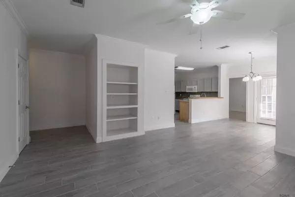 4625 Burbank Dr ##206, Baton Rouge, LA 70820