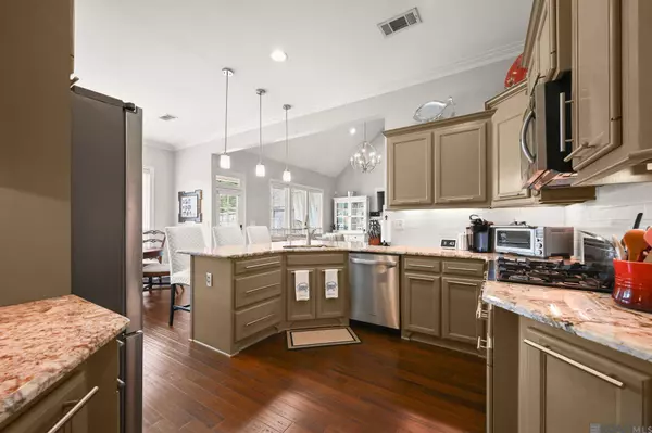 37331 St Marie Ave, Prairieville, LA 70769