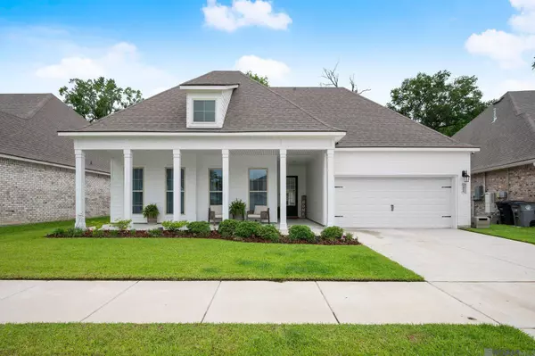 5412 Heron Landing Dr, Baton Rouge, LA 70816