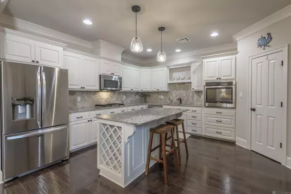 8324 Valencia Ct, Baton Rouge, LA 70820