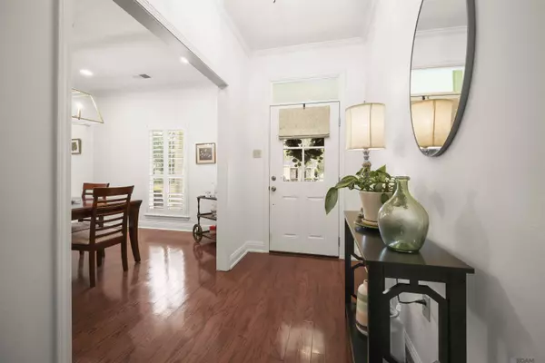 6104 Destrahan Drive, Baton Rouge, LA 70820