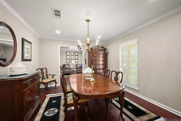 12114 Oakshire Ave, Baton Rouge, LA 70810