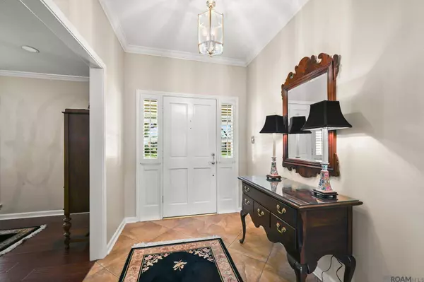 12114 Oakshire Ave, Baton Rouge, LA 70810