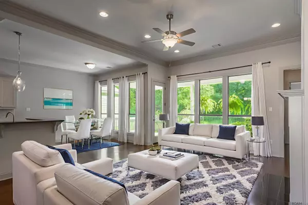 8261 Valencia Ct, Baton Rouge, LA 70820