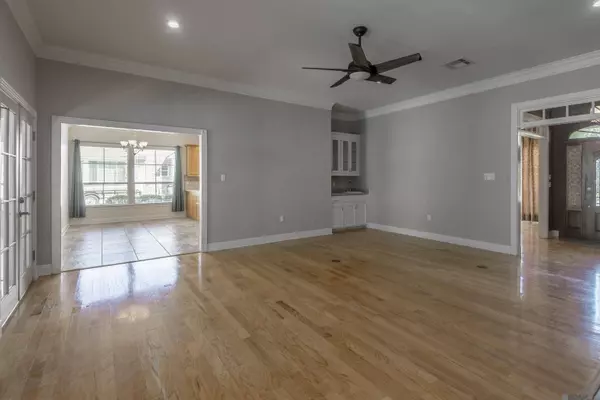 3534 Harris Dr, Baton Rouge, LA 70816