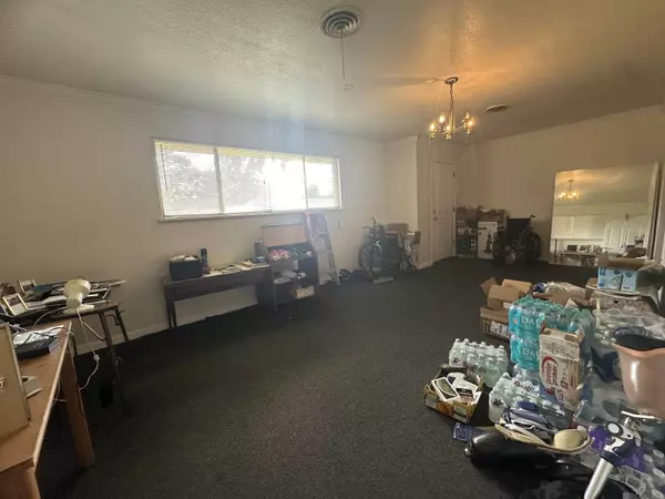 9567 W Pomona Dr, Baton Rouge, LA 70815