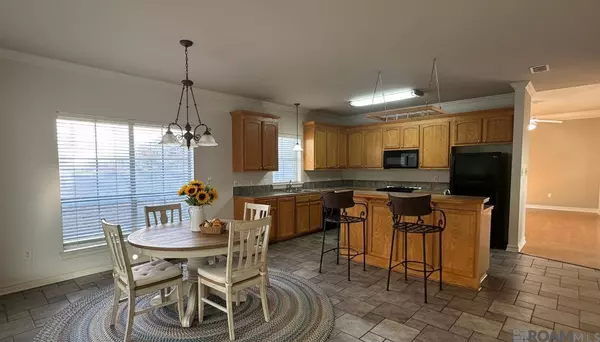 5820 Glen Cove Dr, Baton Rouge, LA 70809