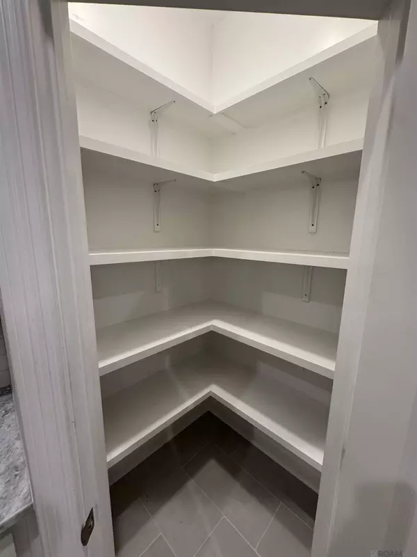 10606 Highland Lakes Dr, Denham Springs, LA 70726