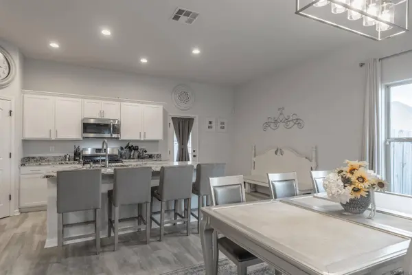 1202 Rustic Pine Dr, Baton Rouge, LA 70820