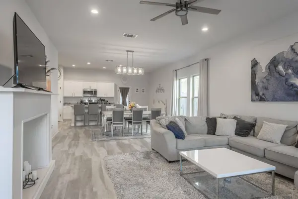 1202 Rustic Pine Dr, Baton Rouge, LA 70820