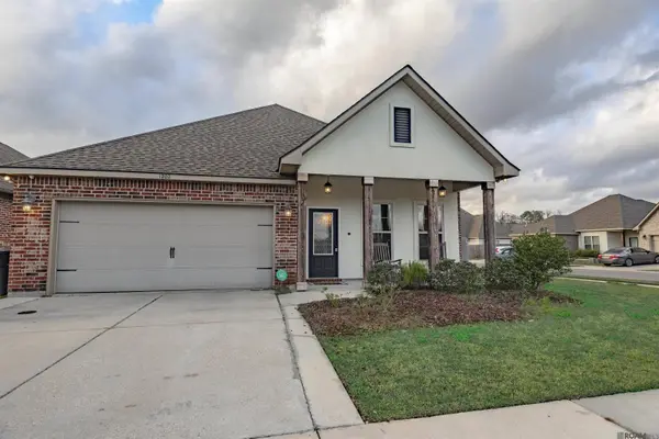 1202 Rustic Pine Dr, Baton Rouge, LA 70820