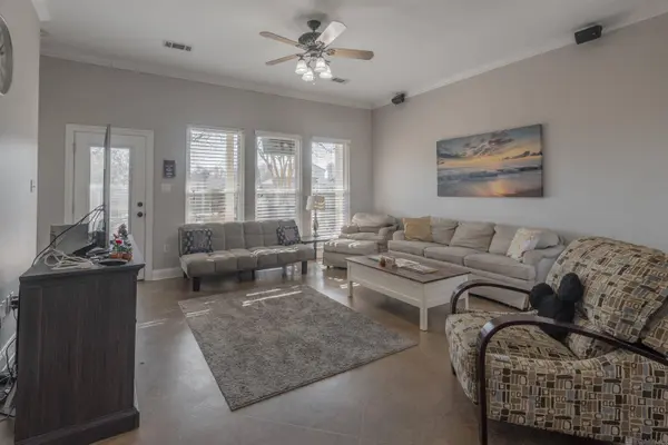 4023 Northshore Ave, Baton Rouge, LA 70820