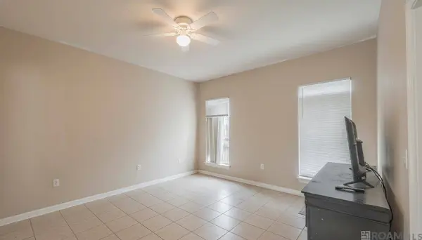 5684 Ducros Dr, Baton Rouge, LA 70820