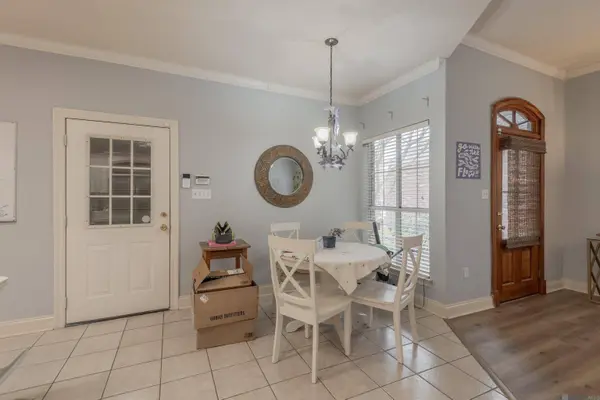 5545 Ducros Dr, Baton Rouge, LA 70820